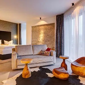 navštívit hotel